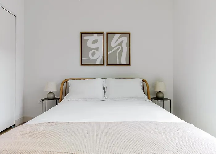 Апартаменты Blueground River North Balcony Pool Nr Pier Chi-1147 Чикаго